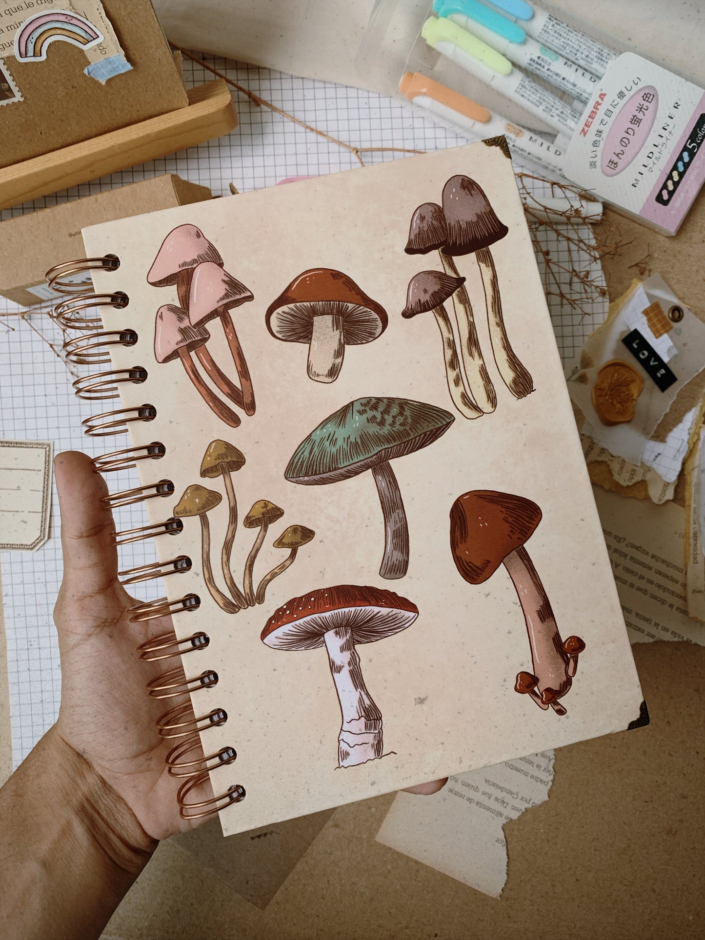 CUADERNO REINO FUNGI VINTAGE